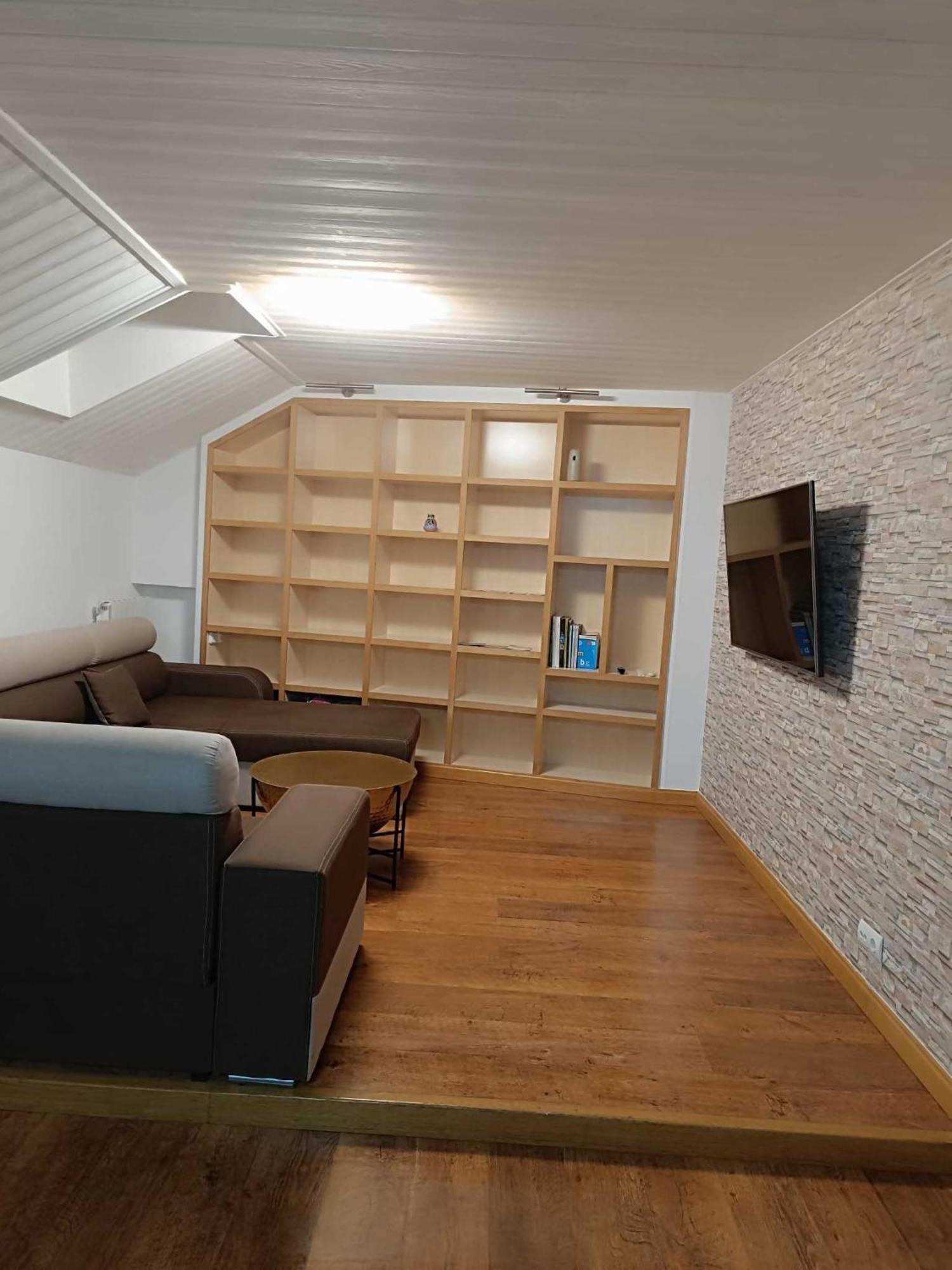 Precioso Atico Con Bonitas Vistas A La Pena Oroel Appartement Jaca Buitenkant foto